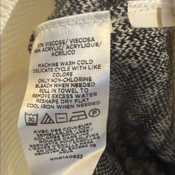 Loft sweater size medium - Picture 4 of 4